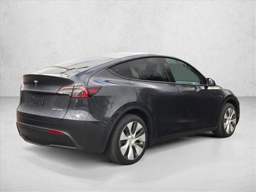 2024 Tesla Model Y Long Range Dual Motor All-Wheel Drive