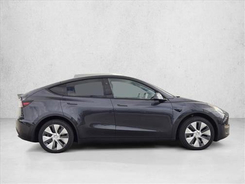 2024 Tesla Model Y Long Range Dual Motor All-Wheel Drive