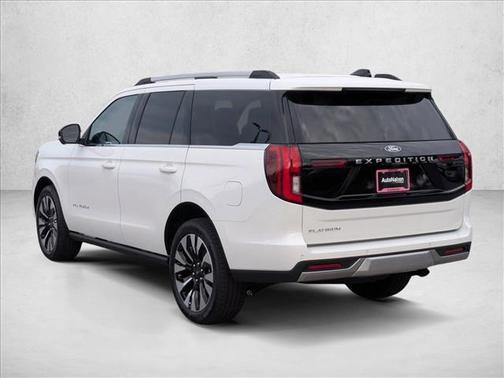 Star White Metallic Tri-Coat 2026 Ford Expedition Platinum