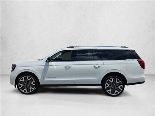 Star White Metallic Tri-Coat 2026 Ford Expedition Max Platinum