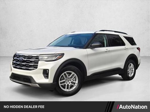 Star White Metallic Tri-Coat 2026 Ford Explorer Active