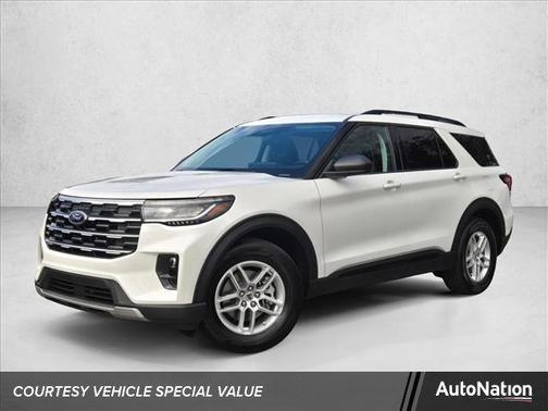 Star White Metallic Tri-Coat 2026 Ford Explorer Active
