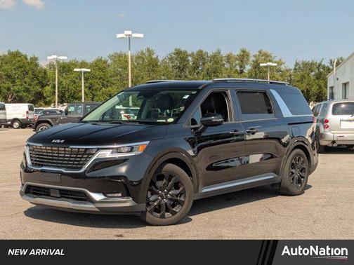 2022 Kia Carnival SX