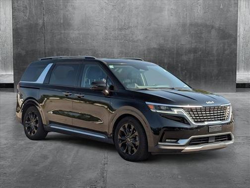 2022 Kia Carnival SX
