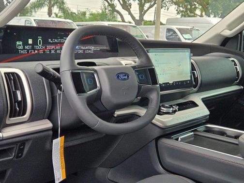 2025 Ford Expedition Max Active 4x2