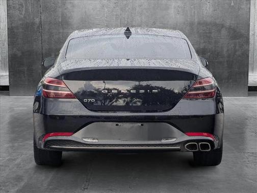 2023 Genesis G70 2.0T RWD