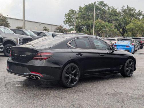 2023 Genesis G70 2.0T RWD