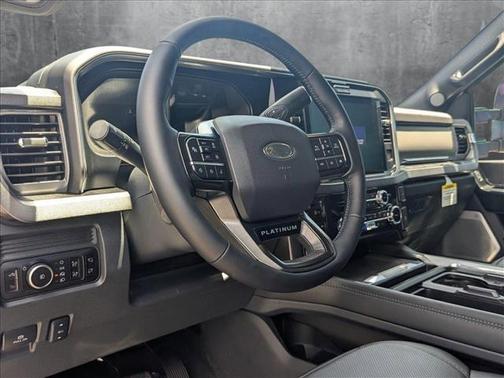 2025 Ford F-250 Platinum