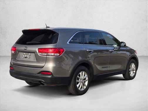 2017 Kia Sorento L