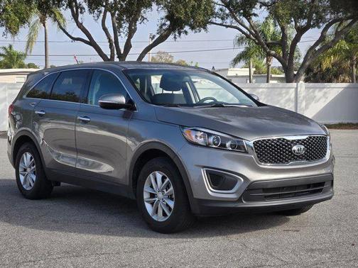 2017 Kia Sorento L