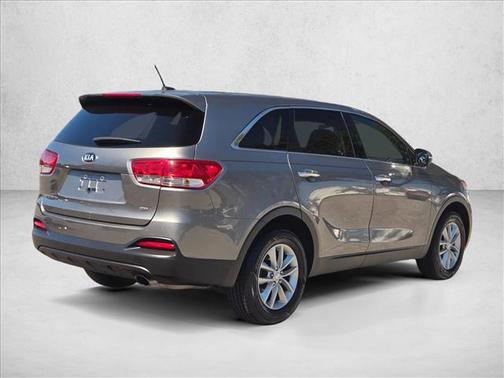 2017 Kia Sorento L