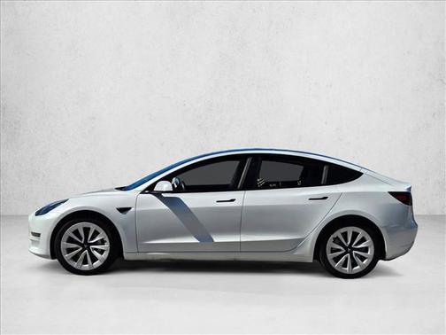 Pearl White Multi-Coat 2023 Tesla Model 3 Standard Range