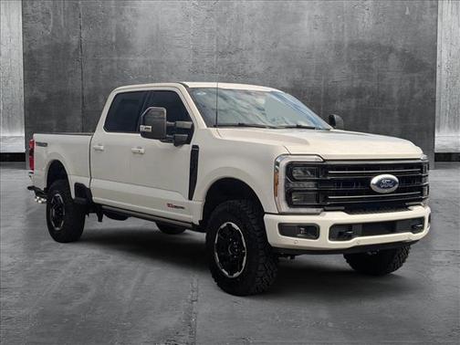 2025 Ford F-250 Platinum