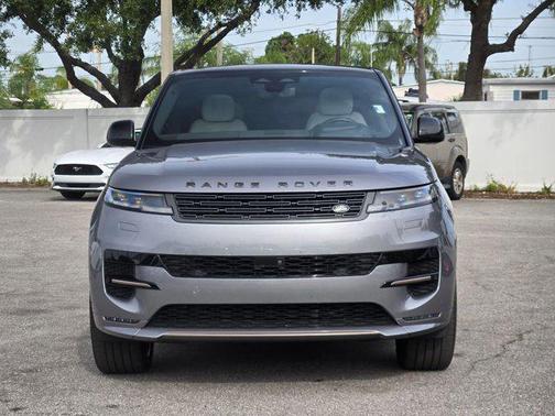 2024 Land Rover Range Rover Sport SE