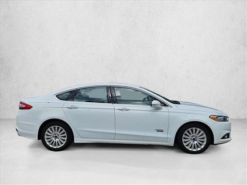 Oxford White 2016 Ford Fusion Energi SE Luxury