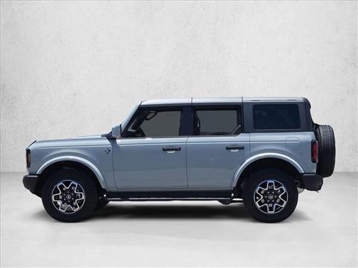 Avalanche Gray 2026 Ford Bronco Outer Banks