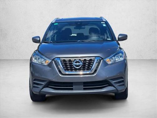 Gun Metallic 2020 Nissan Kicks SV