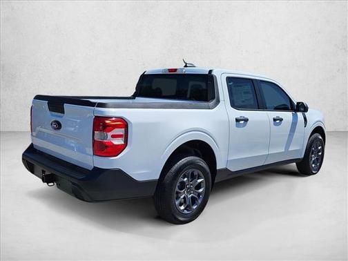 Oxford White 2026 Ford Maverick XLT