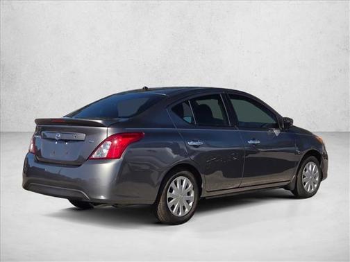 2017 Nissan Versa 1.6 SV