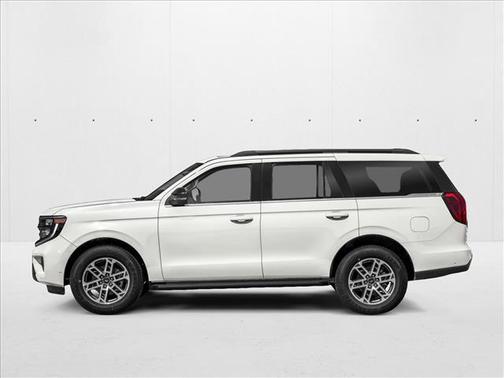 Star White Metallic Tri-Coat 2026 Ford Expedition Active