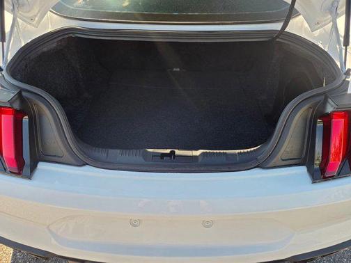 2021 Ford Shelby GT500 Base