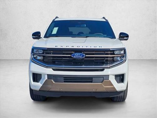 Star White Metallic Tri-Coat 2026 Ford Expedition Max King Ranch