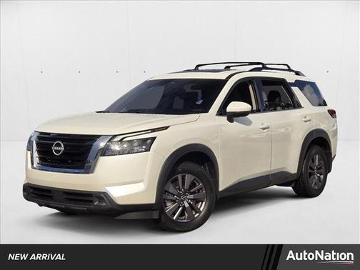 2023 Nissan Pathfinder SV FWD