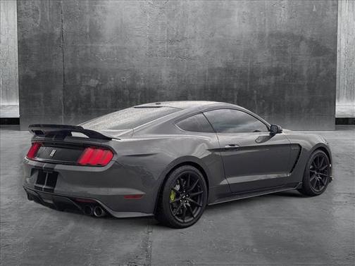 2018 Ford Shelby GT350 Base