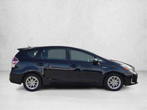 2015 Toyota Prius v Three