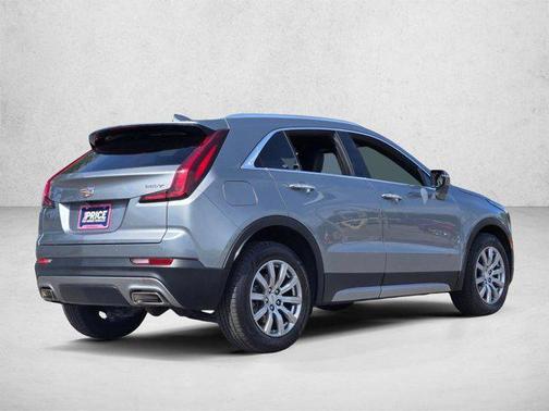 Argent Silver Metallic 2023 Cadillac XT4 Premium Luxury