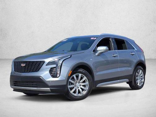 Argent Silver Metallic 2023 Cadillac XT4 Premium Luxury