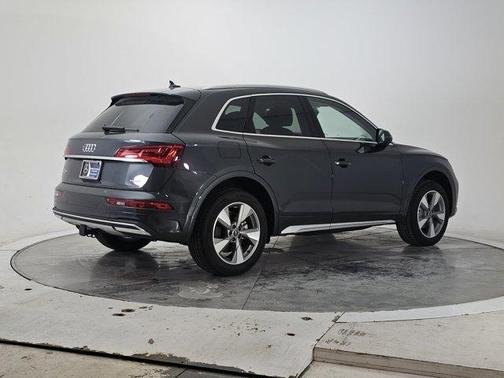 2024 Audi Q5 40 Premium