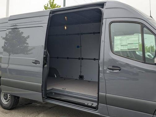 2025 Mercedes-Benz Sprinter 2500 High Roof