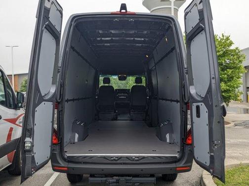 2025 Mercedes-Benz Sprinter 2500 High Roof
