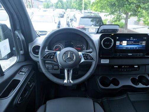2025 Mercedes-Benz Sprinter 2500 High Roof