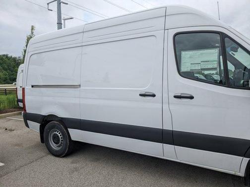 2025 Mercedes-Benz Sprinter 2500 Standard Roof