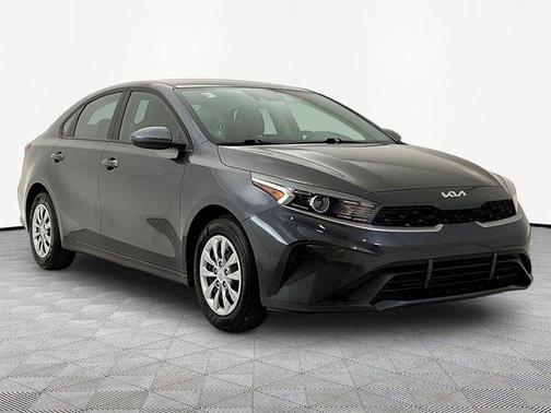 Gravity Gray 2024 Kia Forte LX