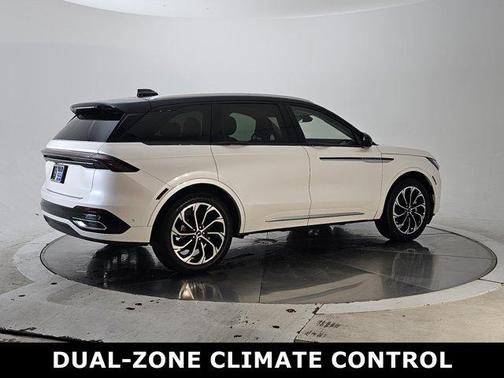 2024 Lincoln Nautilus Reserve