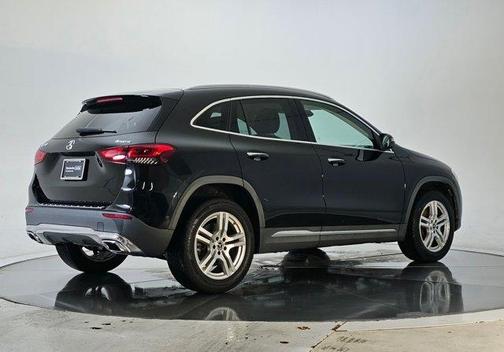 2022 Mercedes-Benz GLA 250 Base 4MATIC