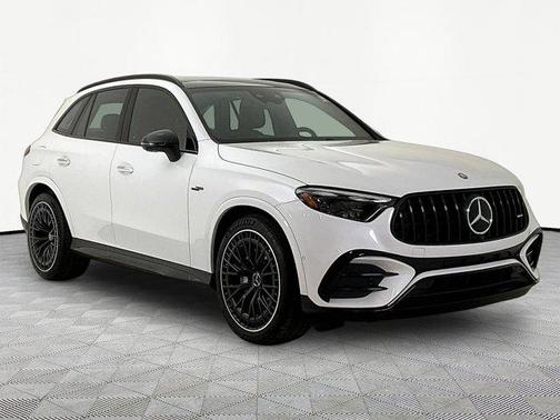 MANUFAKTUR Moonlight White Metallic 2025 Mercedes-Benz AMG GLC 43 Base 4MATIC