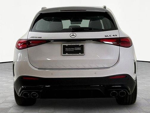 MANUFAKTUR Moonlight White Metallic 2025 Mercedes-Benz AMG GLC 43 Base 4MATIC