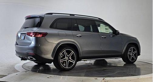 2026 Mercedes-Benz GLS 450 4MATIC