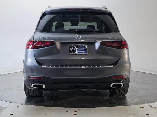 2026 Mercedes-Benz GLS 450 