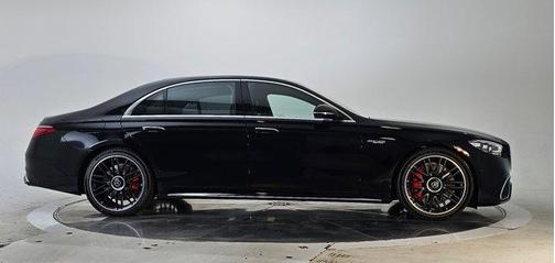 2025 Mercedes-Benz AMG S 63 E Base