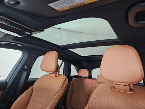 2025 Mercedes-Benz GLC 300 Base 4MATIC