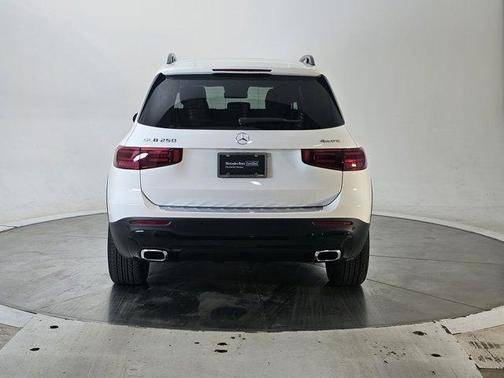 2025 Mercedes-Benz GLB 250 Base 4MATIC