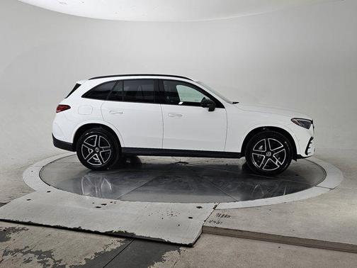 2025 Mercedes-Benz GLC 300 Base 4MATIC