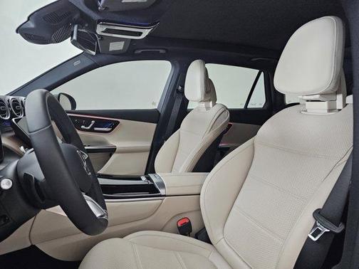 2025 Mercedes-Benz GLC 300 Base 4MATIC