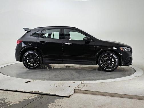 2025 Mercedes-Benz AMG GLA 35 Base