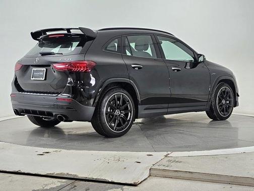 2025 Mercedes-Benz AMG GLA 35 Base